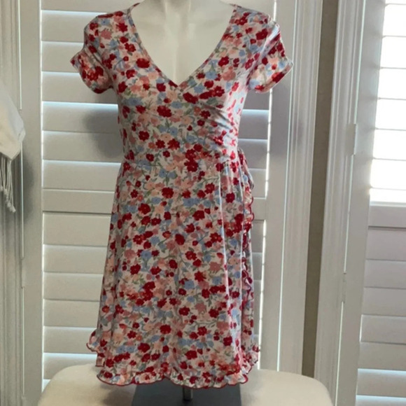 NO boundaries - Picture 1 of 8